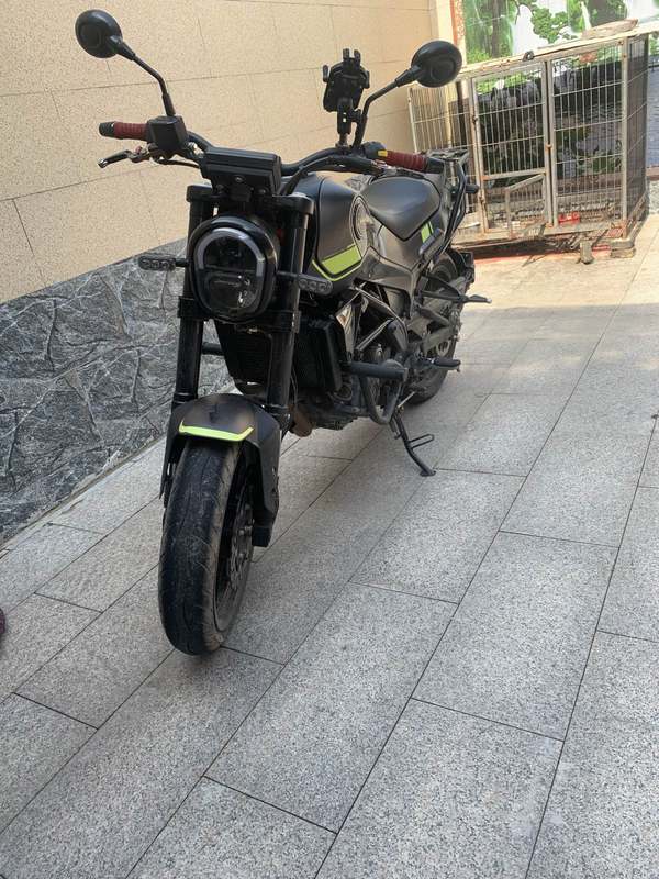 二手贝纳利幼狮 Leoncino 250