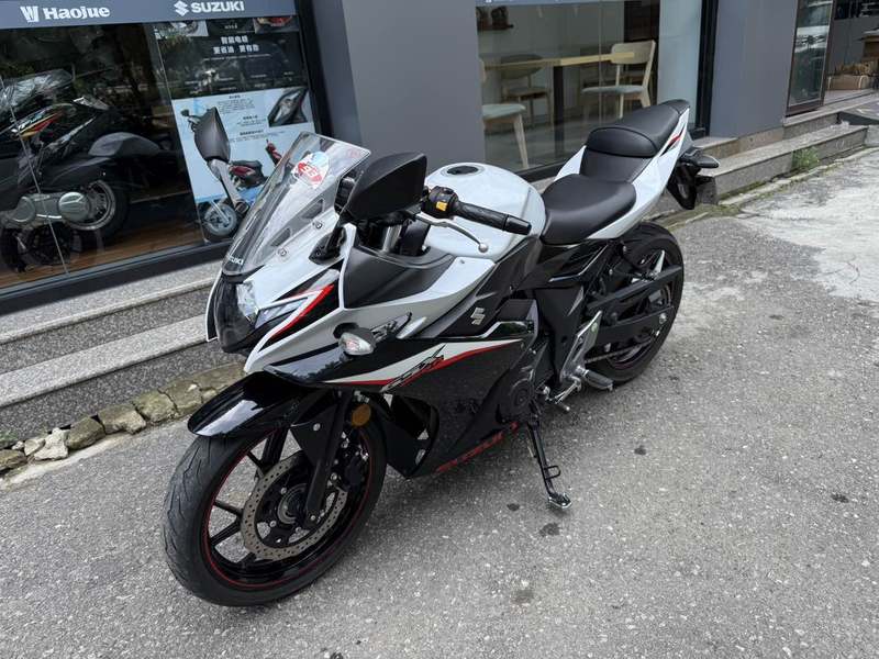 二手豪爵铃木GSX250R
