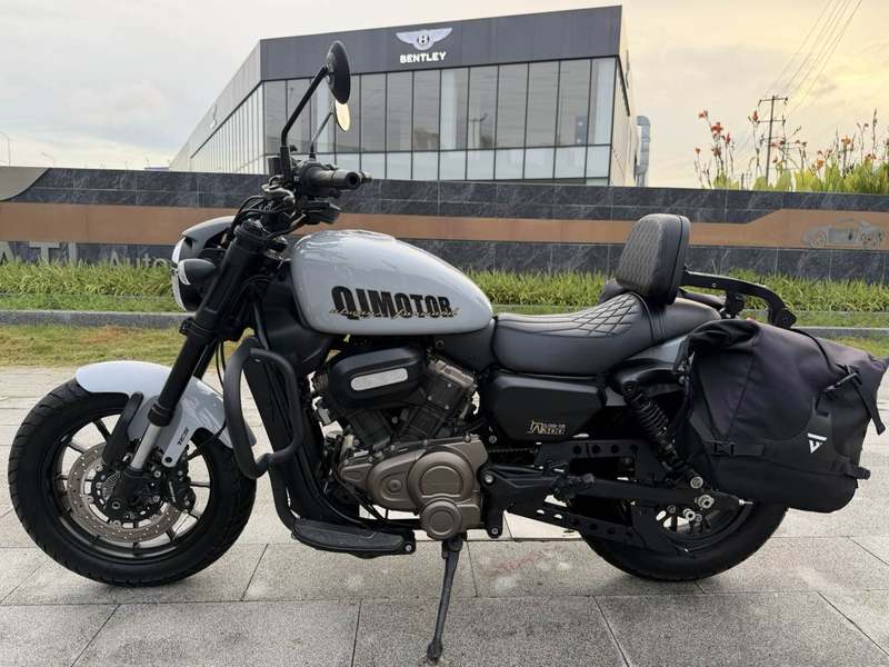 二手QJMOTOR闪300