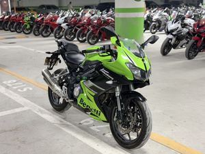 二手贝纳利龙卷风 Tornado 302R