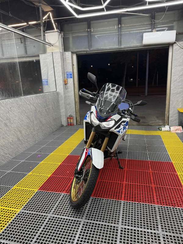 二手本田CRF1100L Africa Twin