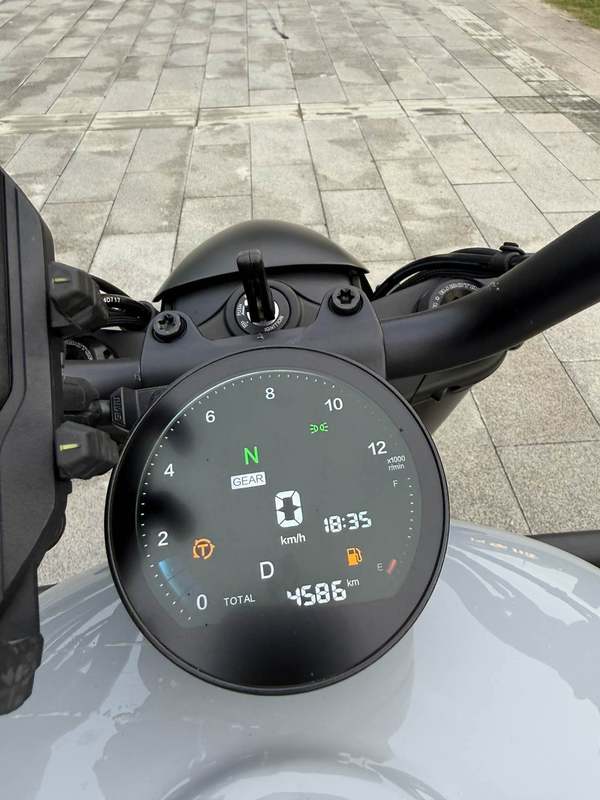二手QJMOTOR闪300