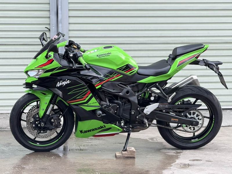 二手川崎ZX-4R