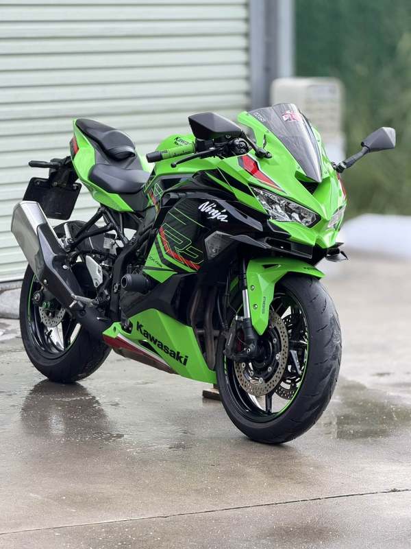 二手川崎ZX-4R