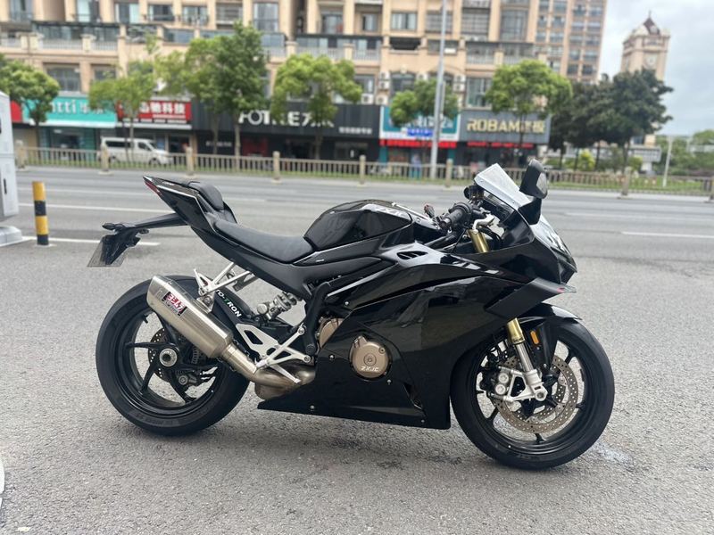 二手张雪机车500RR