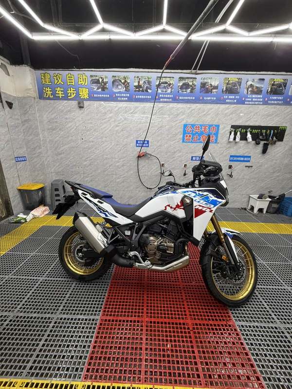 二手本田CRF1100L Africa Twin
