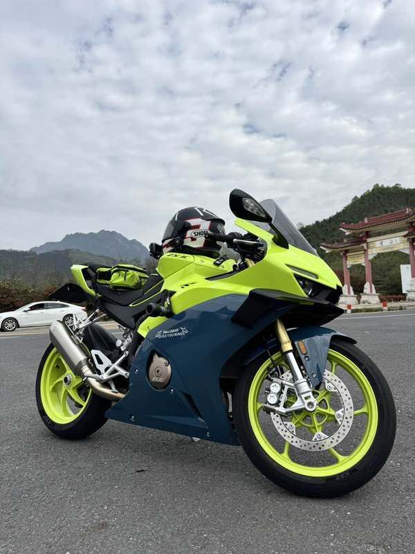 二手张雪机车500RR