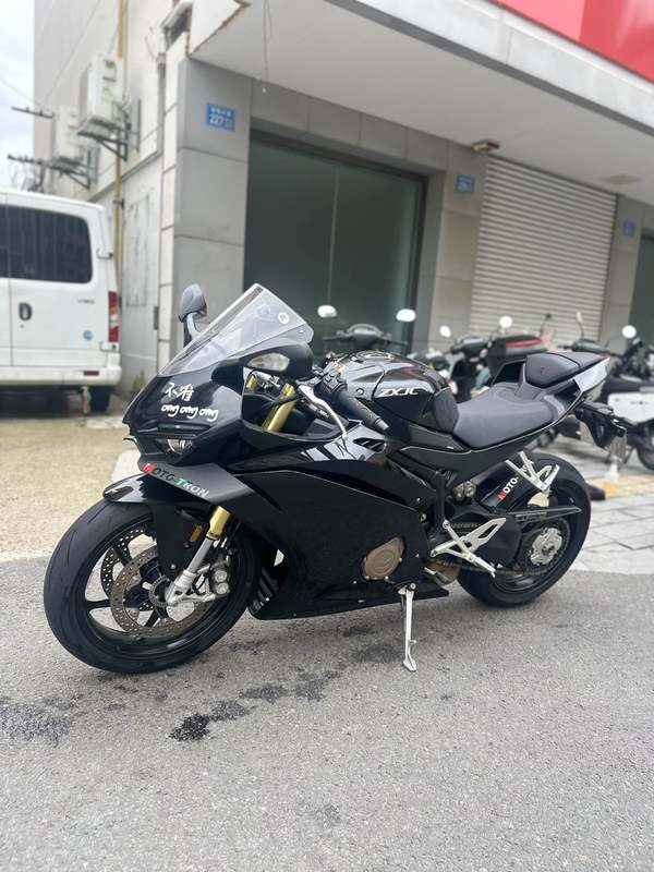 二手张雪机车500RR