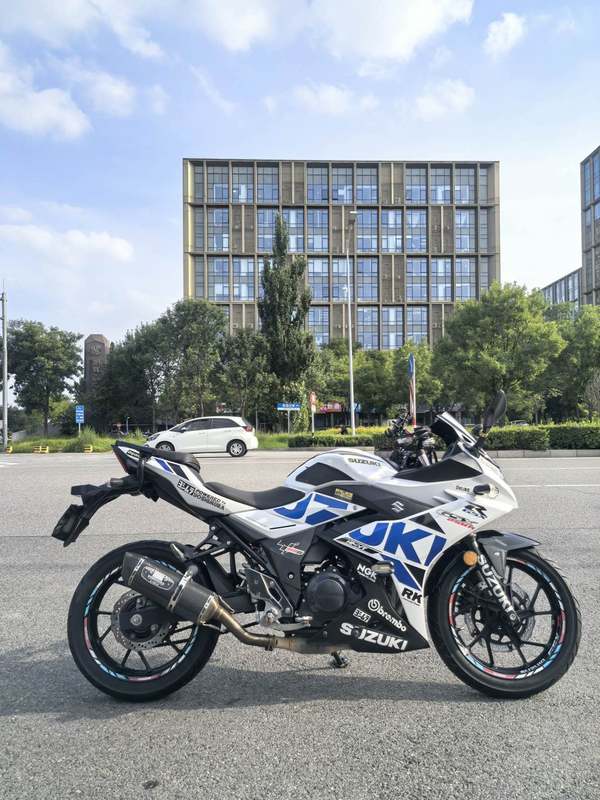 二手豪爵铃木GSX250R