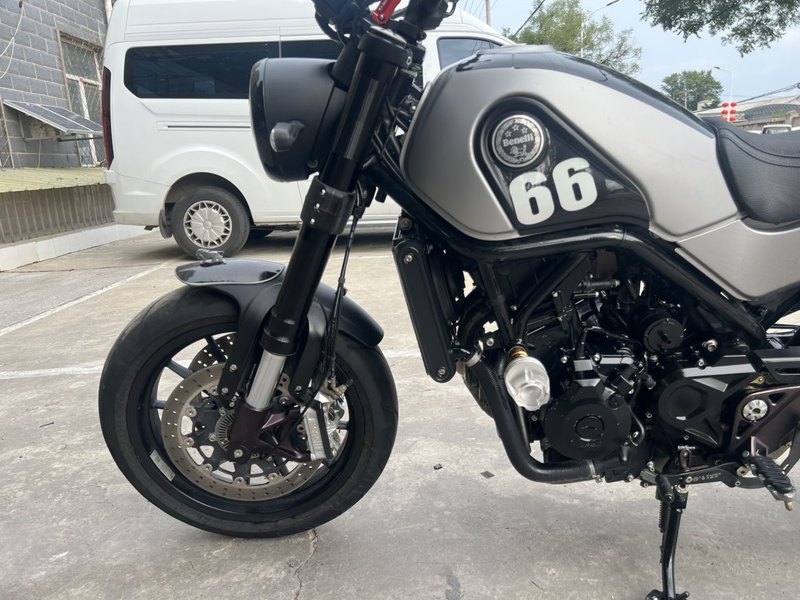 二手贝纳利幼狮 Leoncino 500