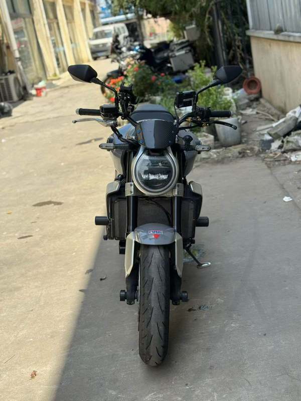 二手本田CB1000R