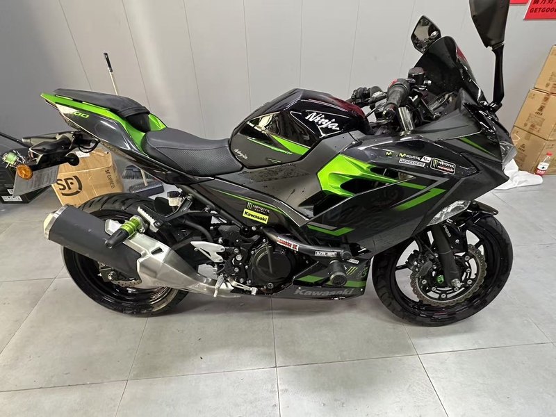 二手川崎Ninja 400