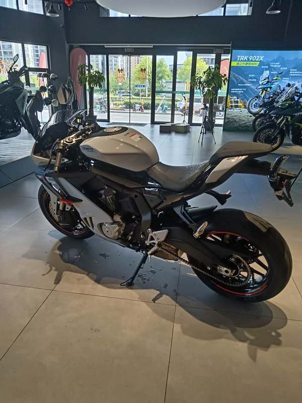二手春风675SR-R