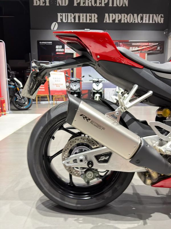 二手张雪机车820RR