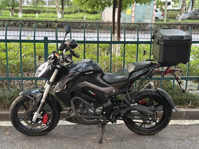 二手贝纳利小迅龙 BN150S