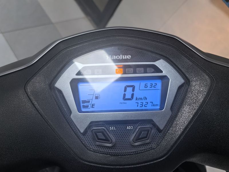二手豪爵虎鲨VX125