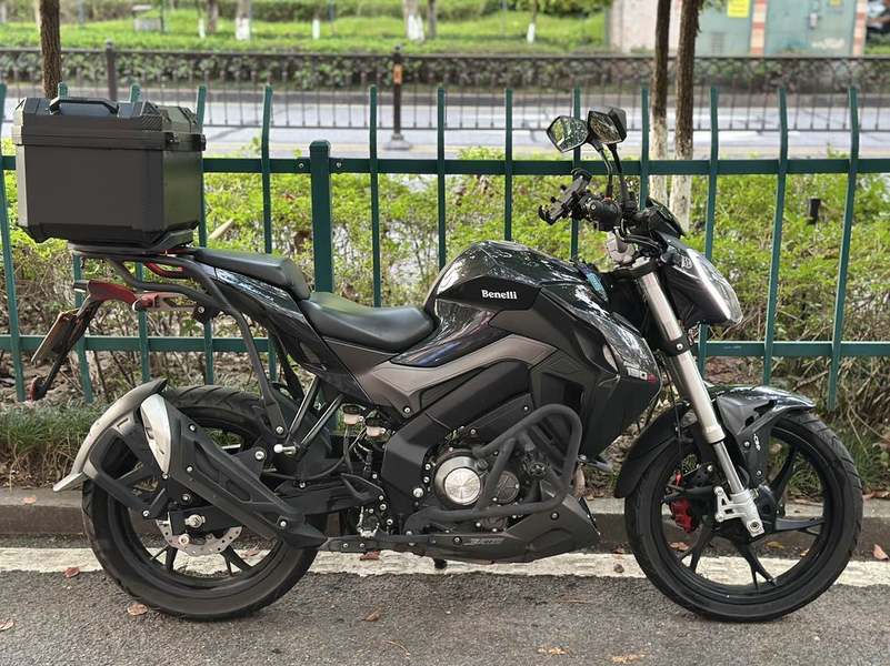 二手贝纳利小迅龙 BN150S