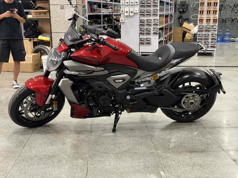 二手杜卡迪XDiavel V4