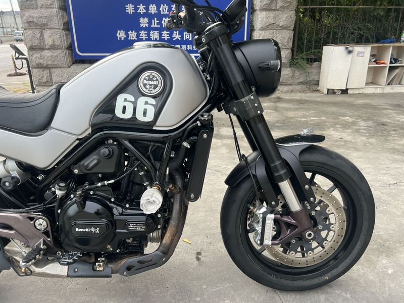 二手贝纳利幼狮 Leoncino 500