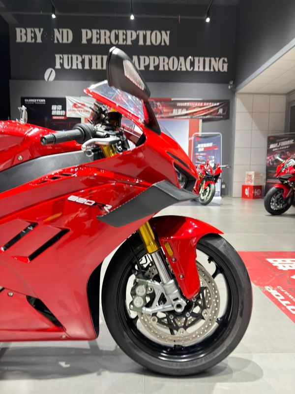 二手张雪机车820RR