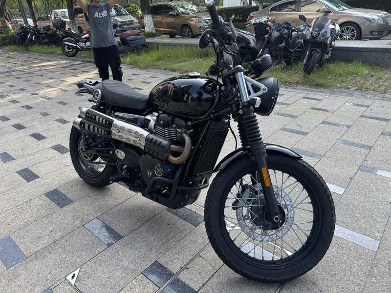 二手凯旋Scrambler 900