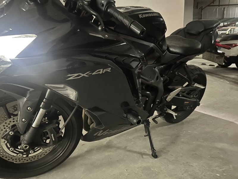 二手川崎ZX-4R