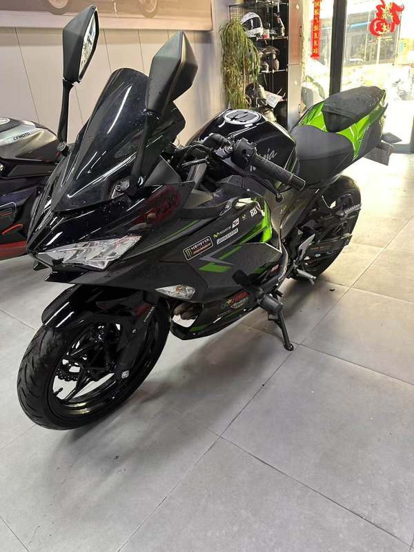 二手川崎Ninja 400