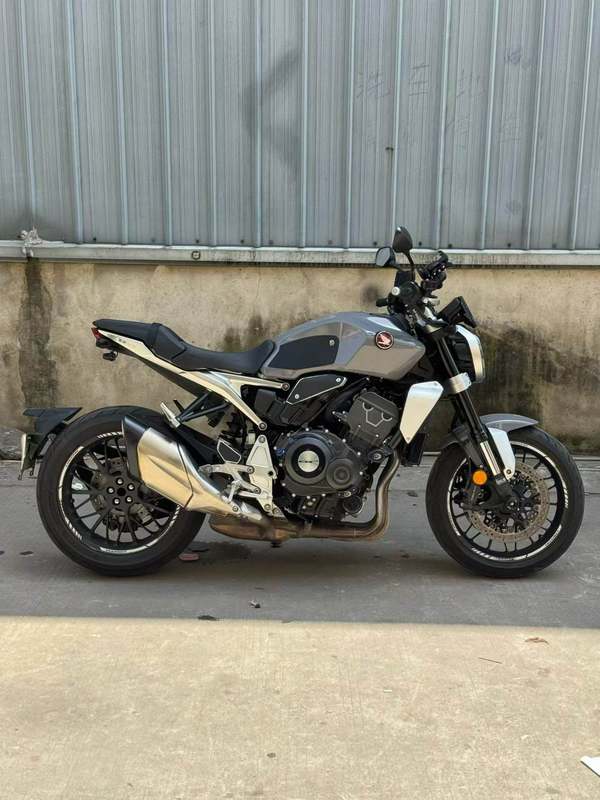 二手本田CB1000R