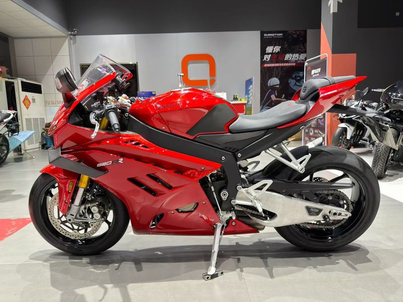 二手张雪机车820RR