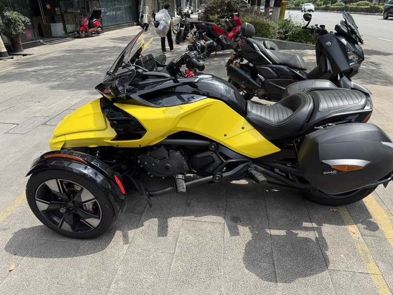 二手庞巴迪Spyder F3 