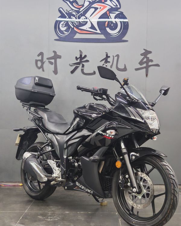 二手济南铃木极客飒 Gixxer 155