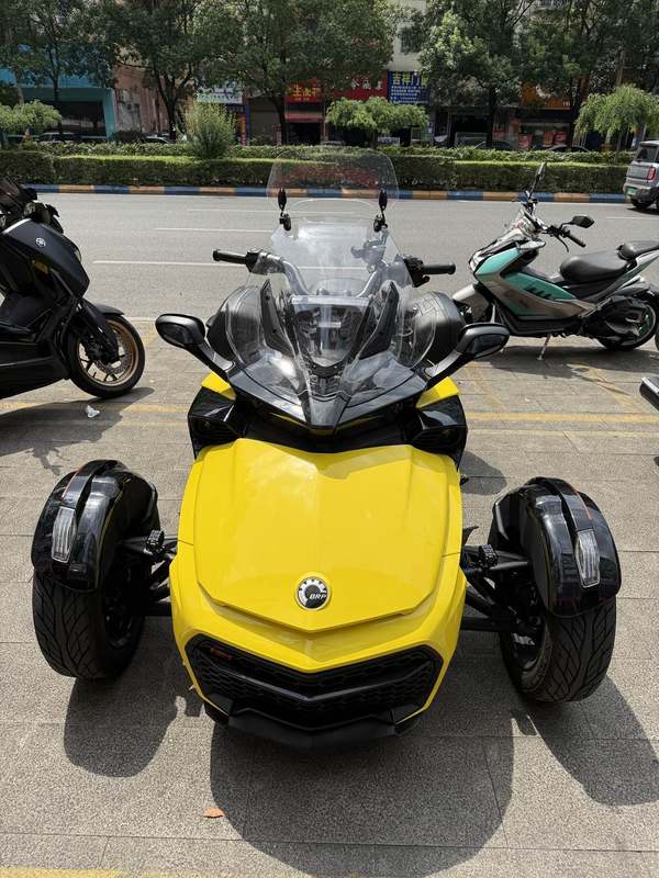 二手庞巴迪Spyder F3 