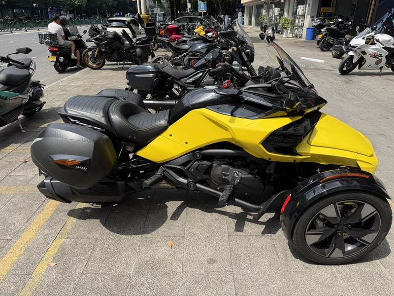 二手庞巴迪Spyder F3 