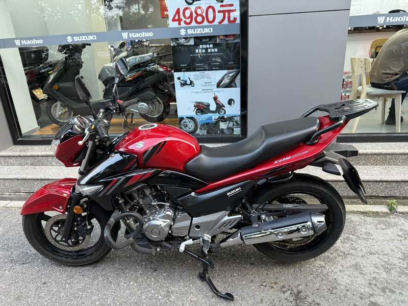 二手豪爵铃木骊驰 GW250