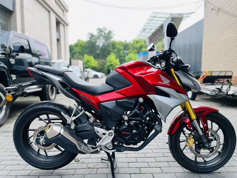 二手五羊本田CB190R 暴锋眼