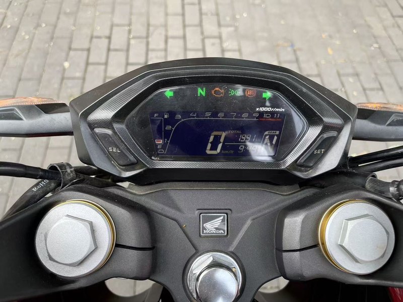 二手五羊本田CB190R 暴锋眼