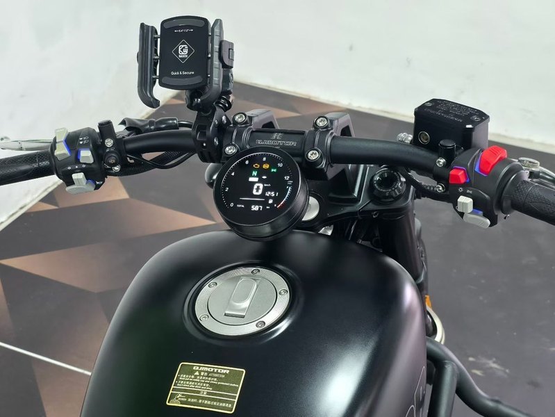 二手QJMOTOR闪350