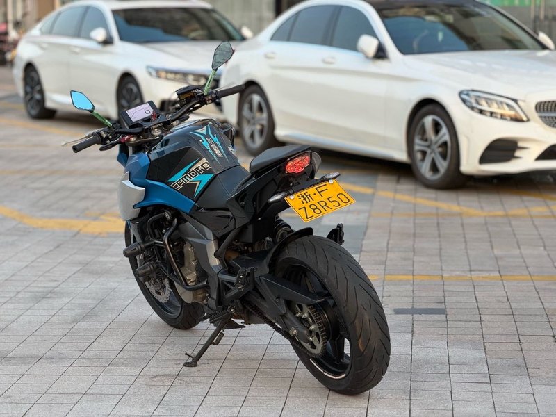 二手春风650NK