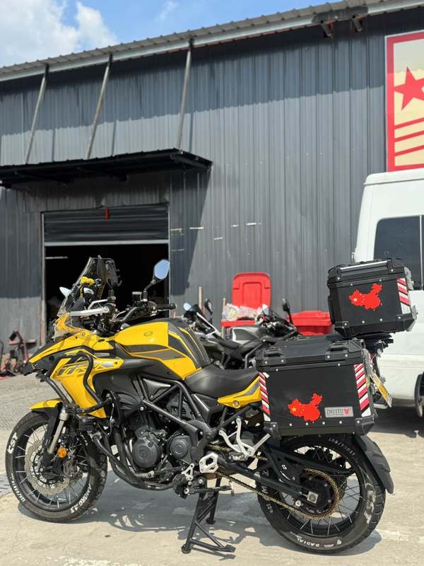 二手贝纳利金鹏 TRK502