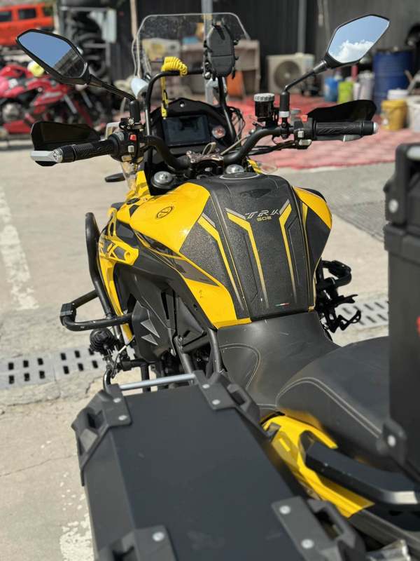 二手贝纳利金鹏 TRK502