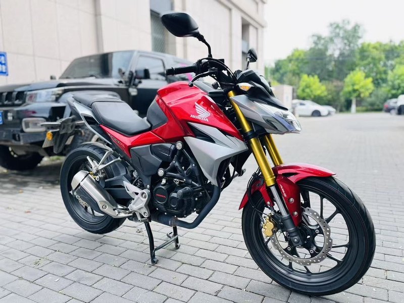 二手五羊本田CB190R 暴锋眼