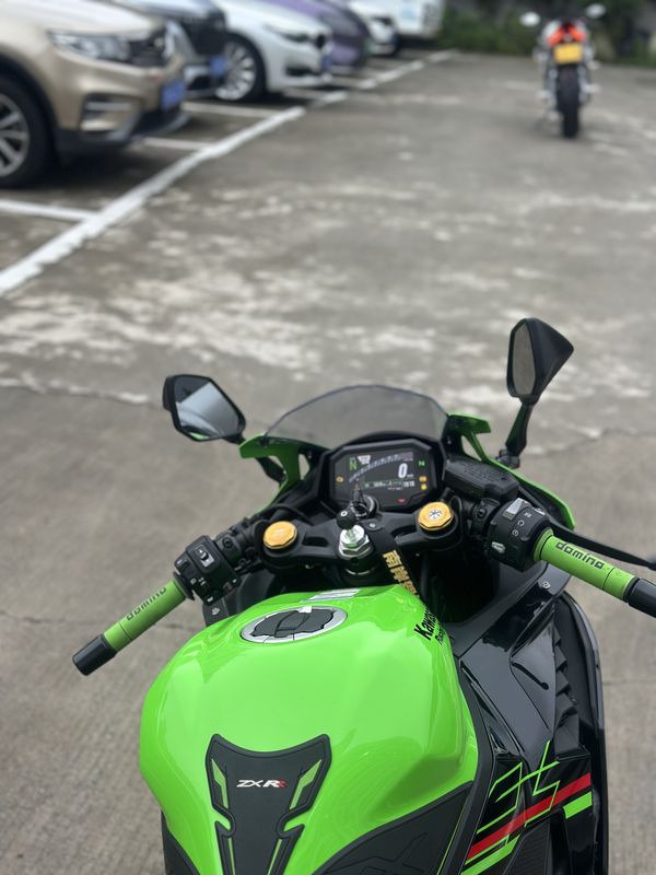 二手川崎ZX-4R