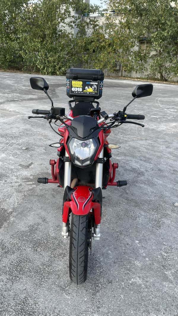 二手贝纳利红宝龙 TNT150i