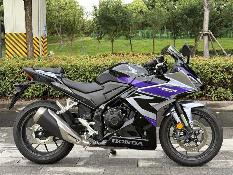 二手本田CBR400R