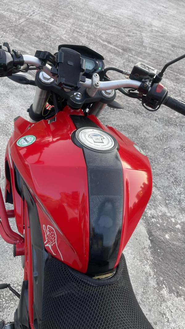 二手贝纳利红宝龙 TNT150i