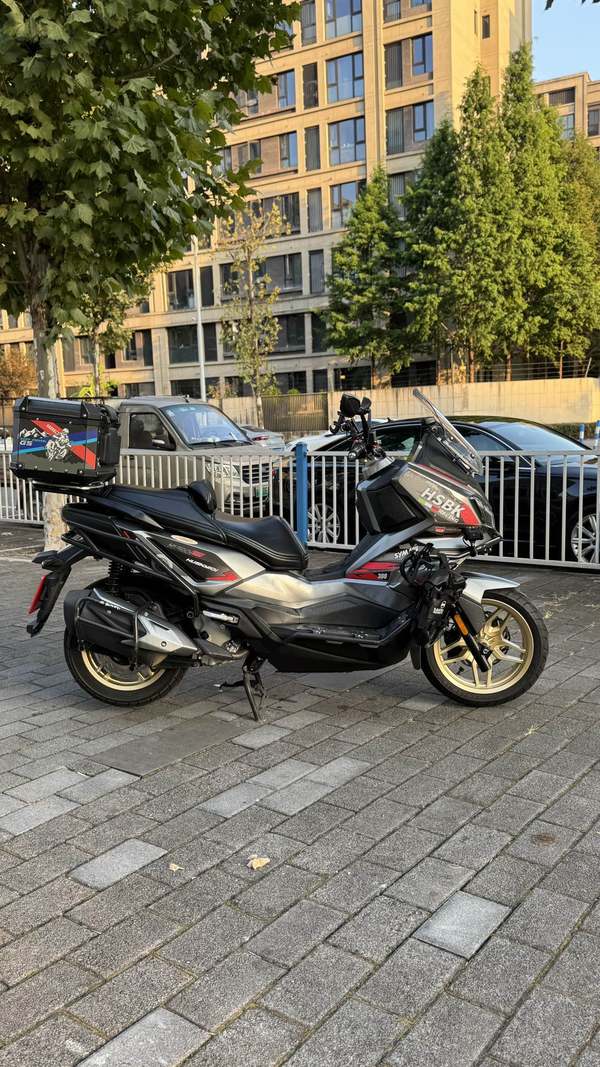 二手三阳哈士奇 Husky ADV300