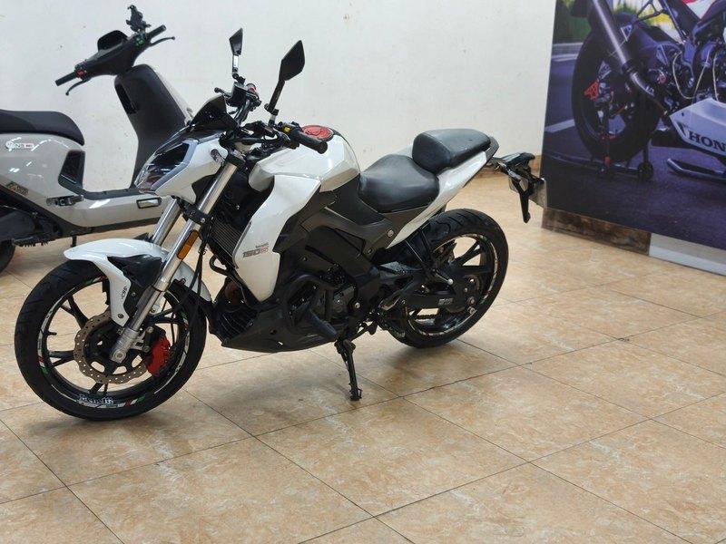 二手贝纳利小迅龙 BN150S