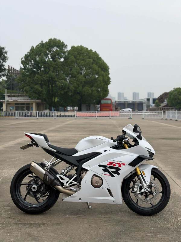 二手张雪机车500RR