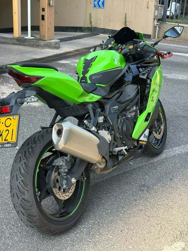 二手川崎ZX-4R