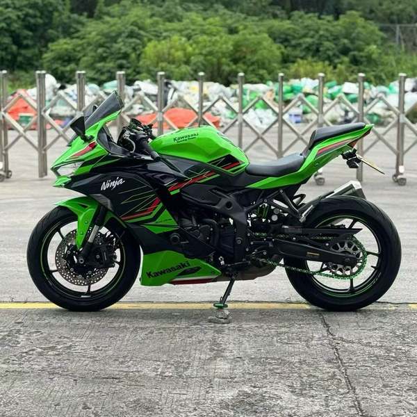 二手川崎ZX-4R